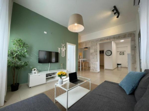 Modern Stone House // Gorgeous Family Apt